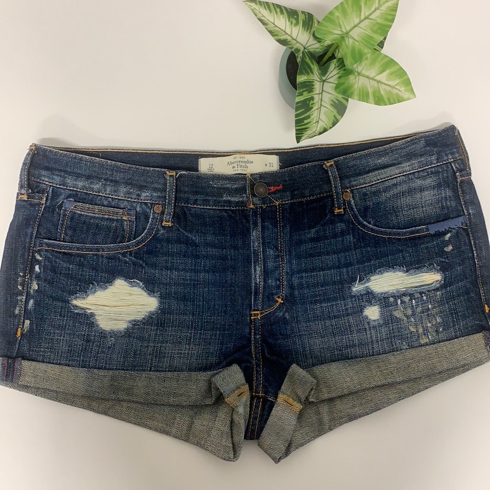Abercrombie Denim distressed shorts. Size 31.